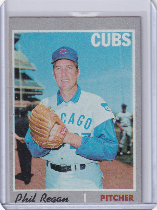 Phil Regan Chicago Cubs pitcher in light blue uniform - 1970 Topps Baseball card