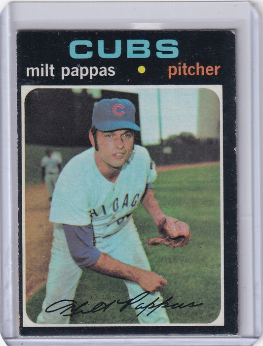 1971 Topps Baseball card of Milt Pappas in a light blue uniform for Chicago Cubs