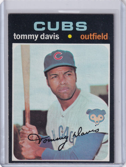 Vintage 1971 Topps Baseball card of Tommy Davis, Chicago Cubs outfielder in uniform