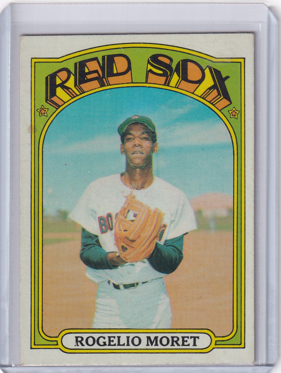 1972 Topps Baseball card of Rogelio Moret in Boston Red Sox uniform with glove