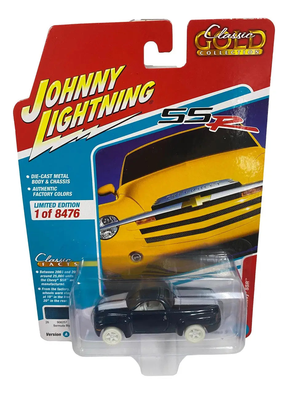 Die-cast Johnny Lightning JLCG030 Classic Gold 2005 Chevy SSR Blue CHASE in packaging