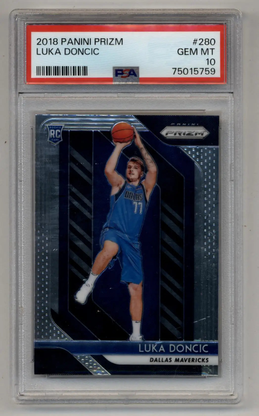 Luka Doncic 2018-19 Prizm #280 PSA 10 Gem Mint trading card taking jump shot