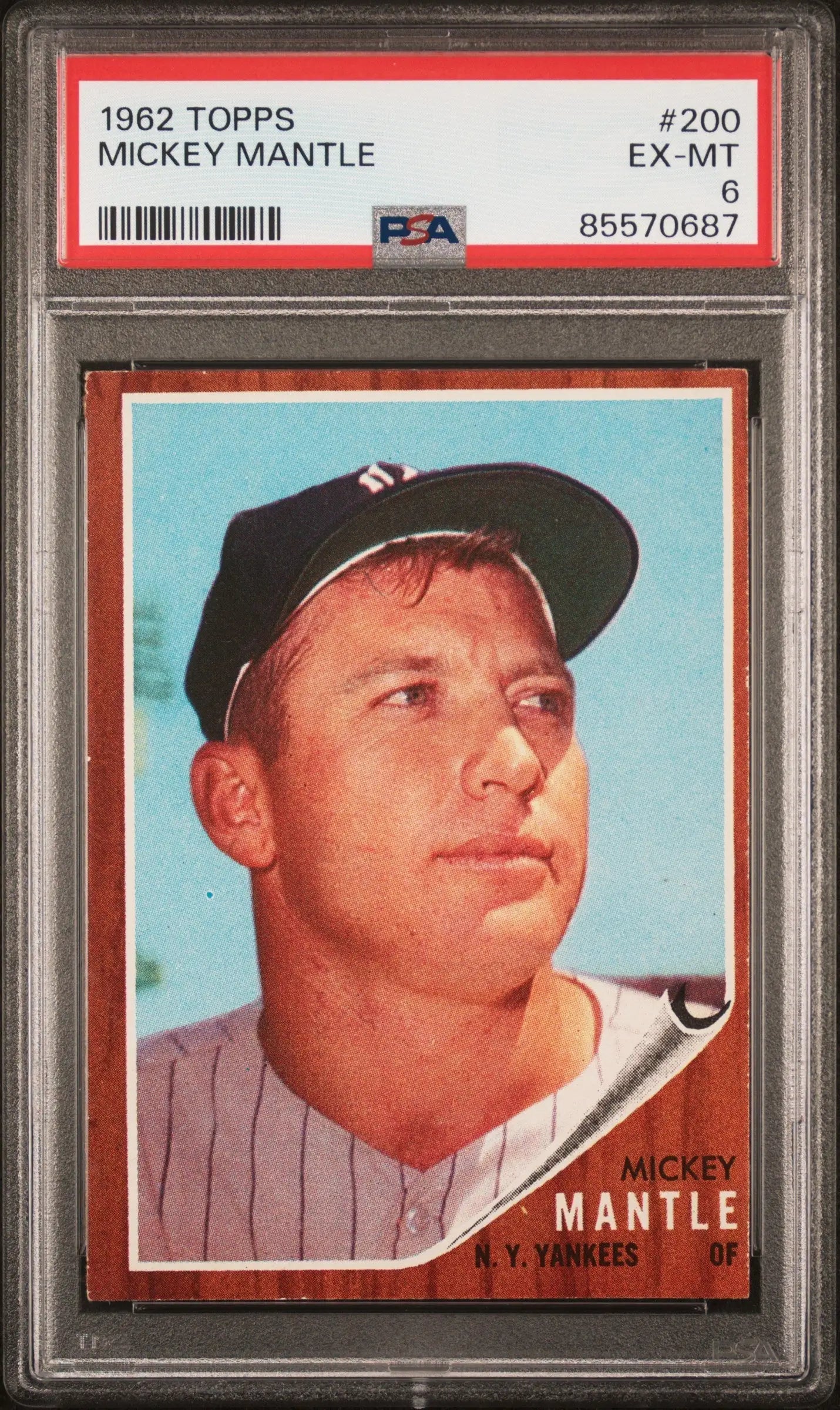 Mickey Mantle 1962 Topps #200 PSA 6 Ex-Mint baseball card in protective case