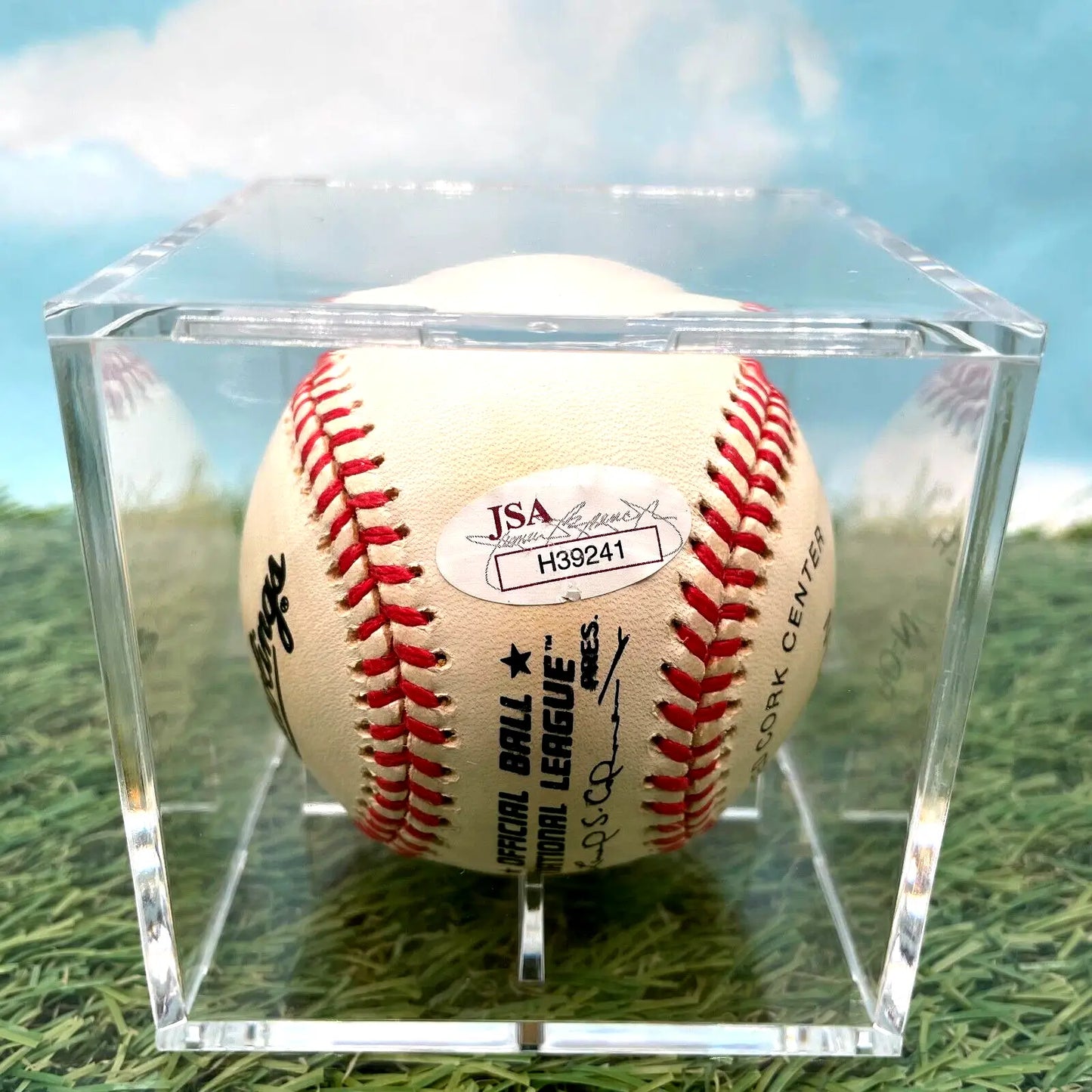 Pete Rose Signed Baseball in Clear Display Case JSA Authentic Autograph HOF ONLB