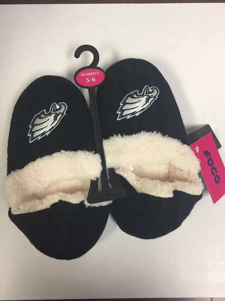 Black Philadelphia Eagles Womens Team Color Knit Moccasin Slippers with fur lining