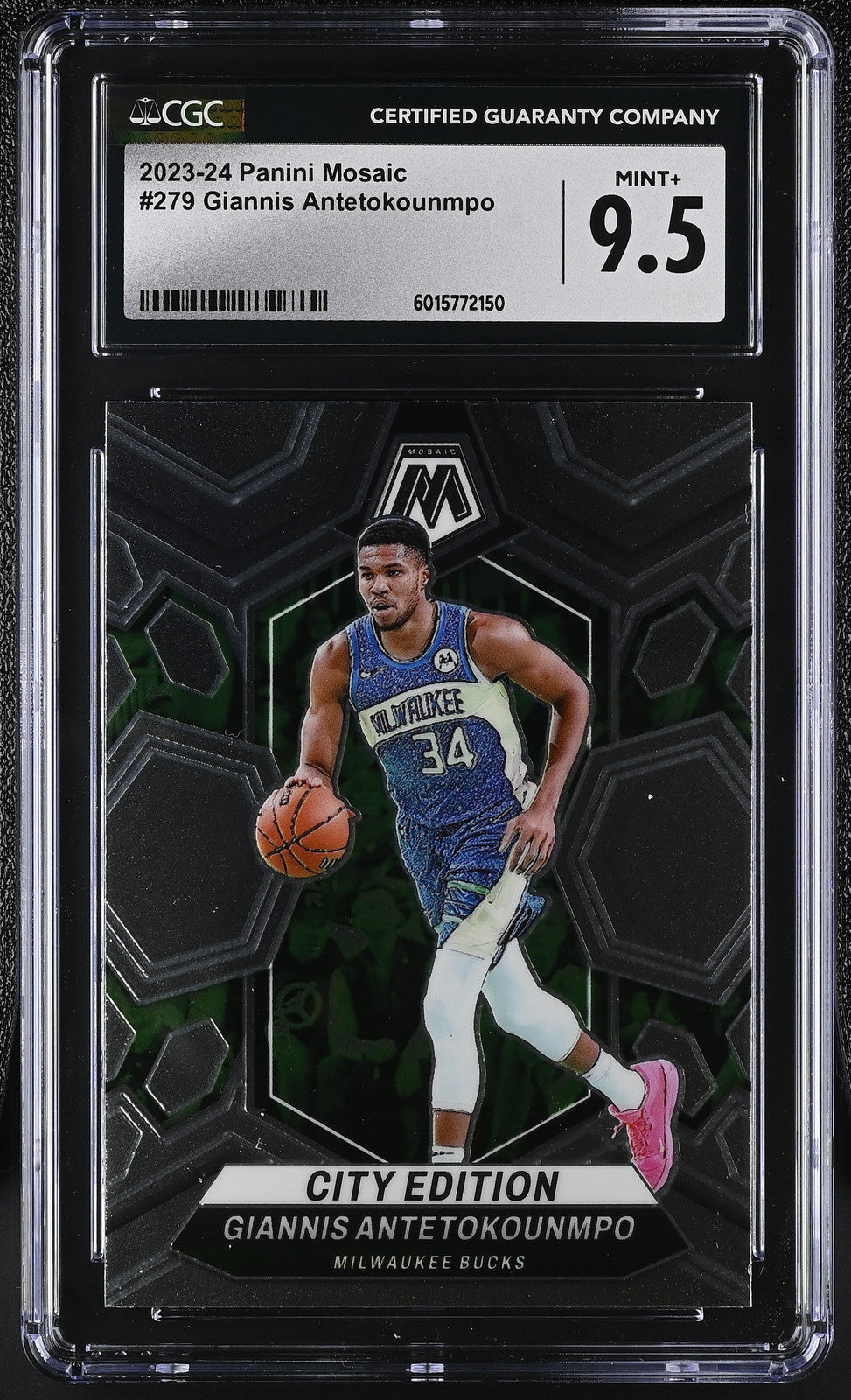 2023-24 Panini Mosaic Giannis Antetokounmpo #279 Basketball CGC 9.5