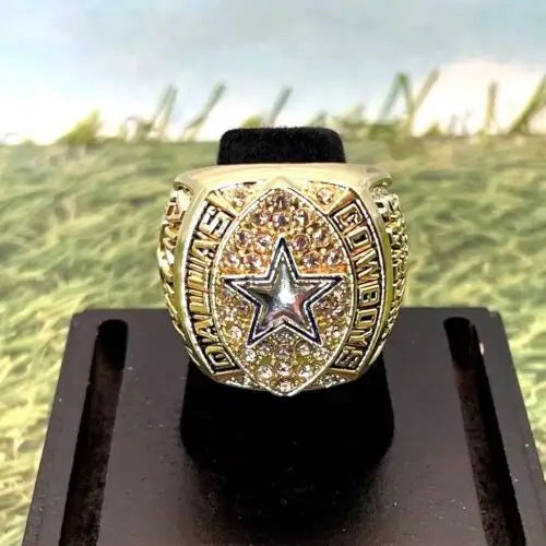 Dallas Cowboys Super Bowl XXVII Championship ring replica of Troy Aikman’s iconic ring