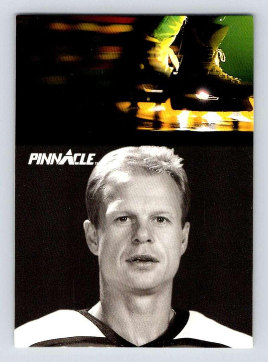 1991-92 Pinnacle #418 Mark Howe SL NM-MT Philadelphia Flyers Hockey Card - TradingCardsMarketplace.com